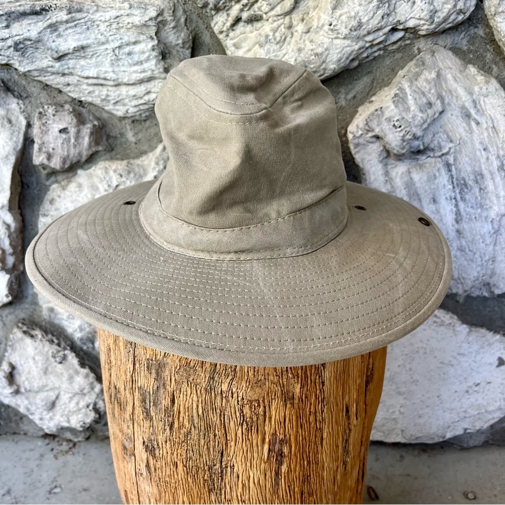 Vintage Universal Studios Safari Hat Medium